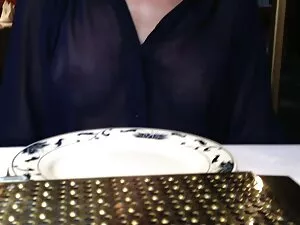 Trisha Delight benut ...